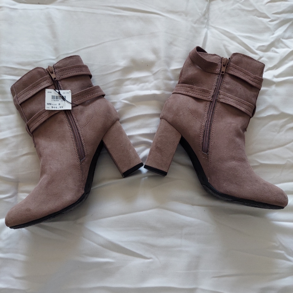 Christiano Siriano Suede Boots